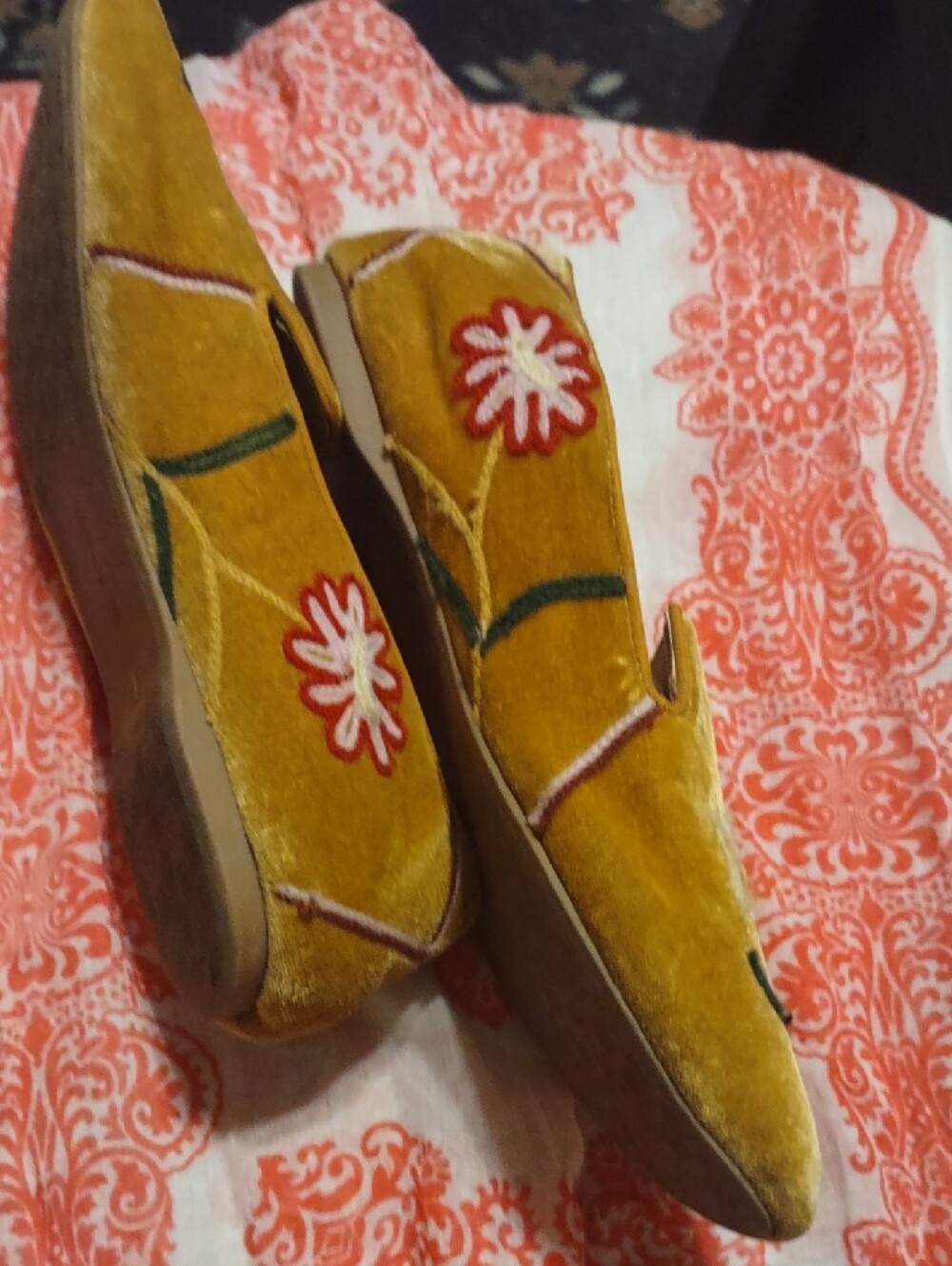 Birdies shoes Unbranded Women’s Mustard Velvet Embroidered Loafers Size 9 - Picture 7 of 10
